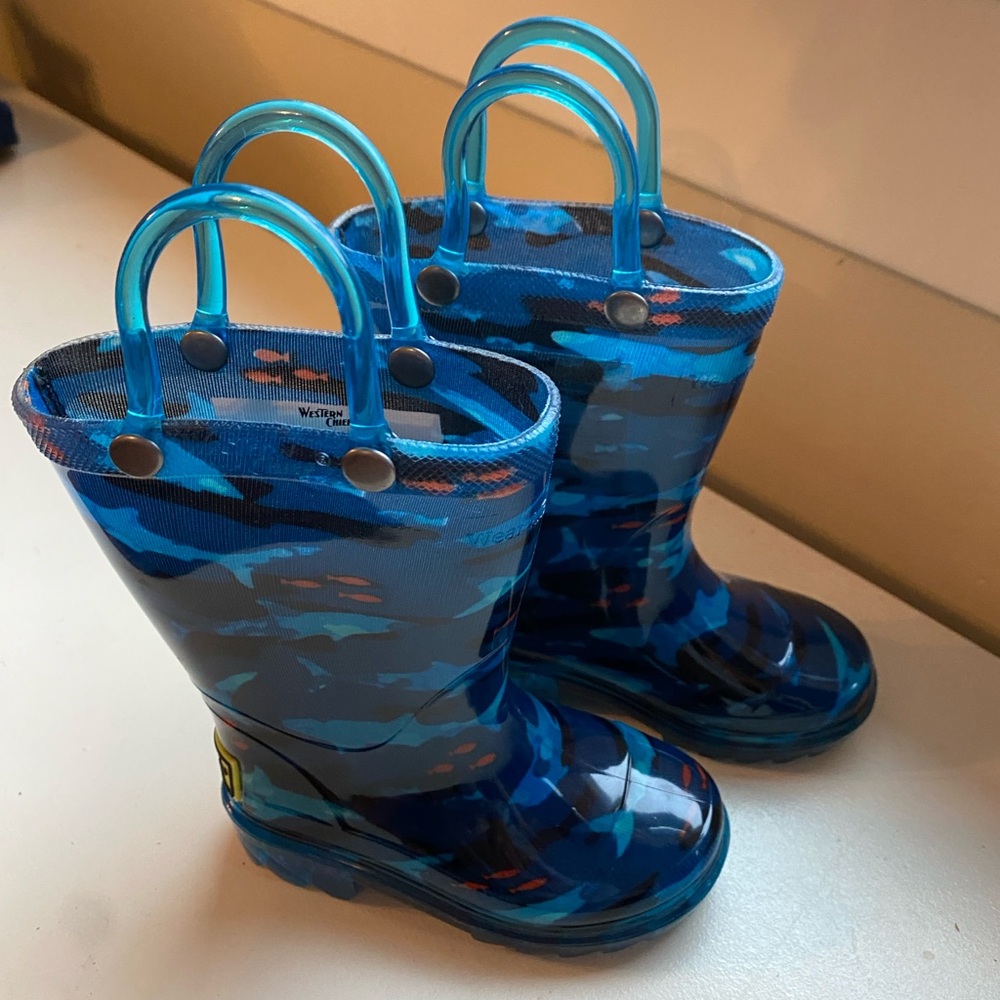 Toddler Blue Light Up Rain Boots - Perfect Condition